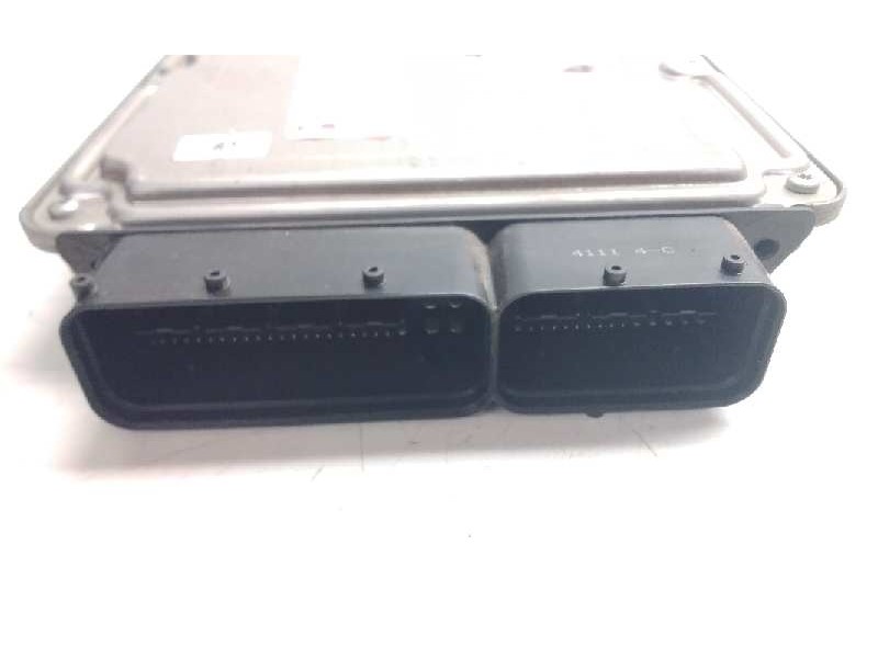 Recambio de centralita motor uce para opel insignia berlina edition referencia OEM IAM 55577619  