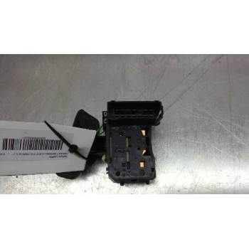 Recambio de mando limpia para renault megane i fase 2 classic (la..) referencia OEM IAM 7700428227 84440101AD 104681