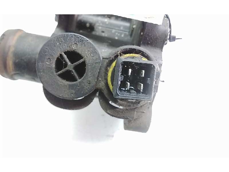 Recambio de caja termostato para seat ibiza (6k) passion referencia OEM IAM 03212Q065D  