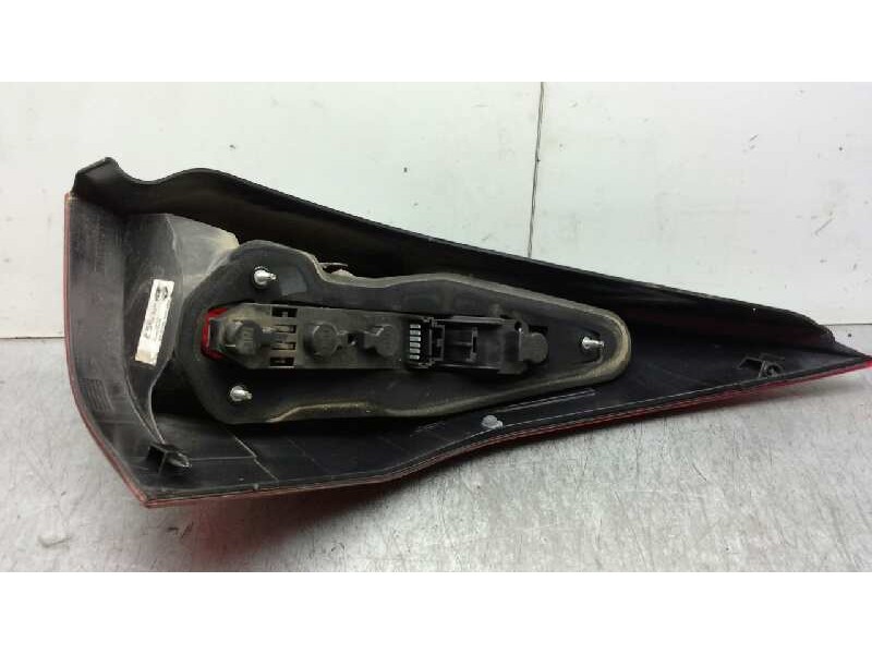 Recambio de piloto trasero izquierdo para renault megane ii familiar 1.9 dci diesel referencia OEM IAM   