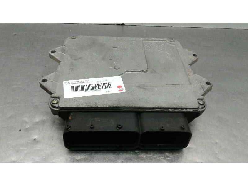 Recambio de centralita motor uce para opel combo (corsa c) cargo referencia OEM IAM   
