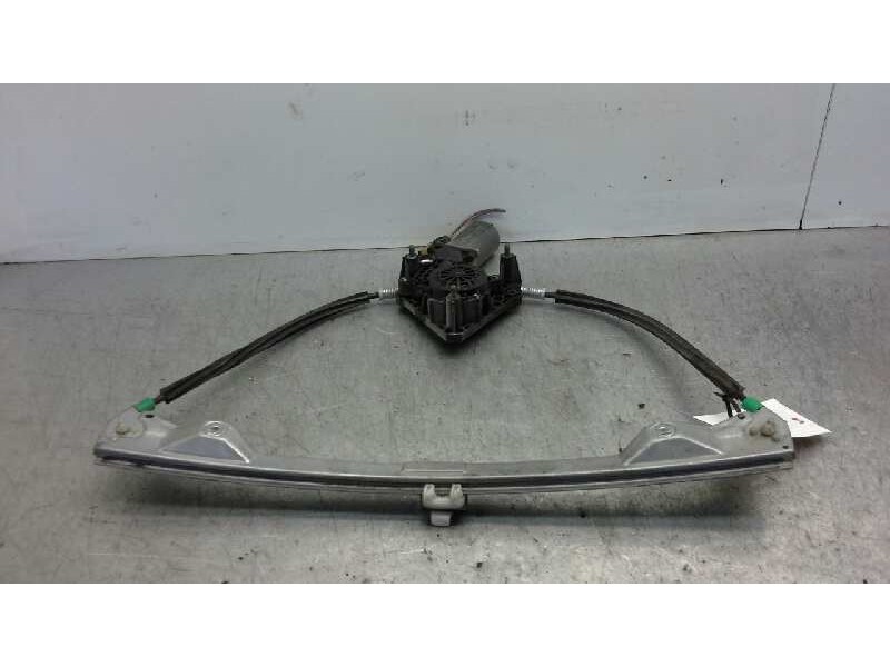 Recambio de elevalunas delantero izquierdo para renault clio ii fase i (b/cbo) 1.2 alize referencia OEM IAM 7701207255  