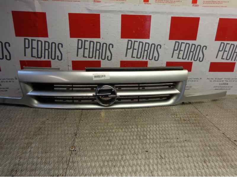 Recambio de rejilla delantera para opel astra f berlina gls referencia OEM IAM 90442037  