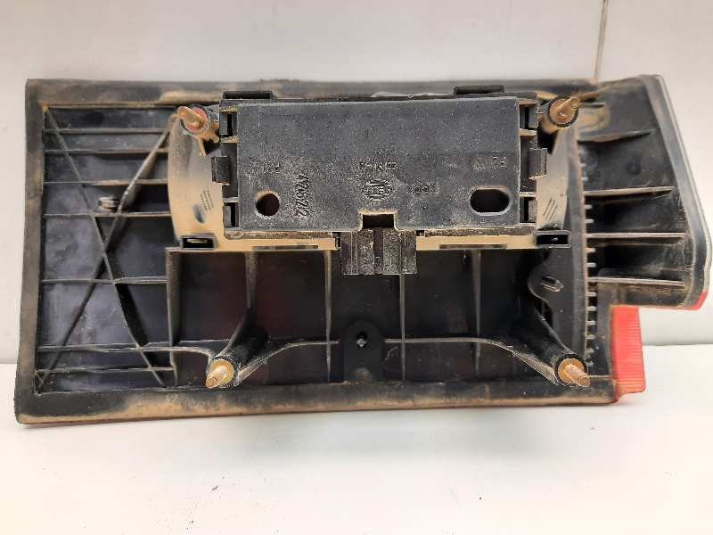 Recambio de piloto trasero izquierdo porton para seat toledo (1l) base referencia OEM IAM   