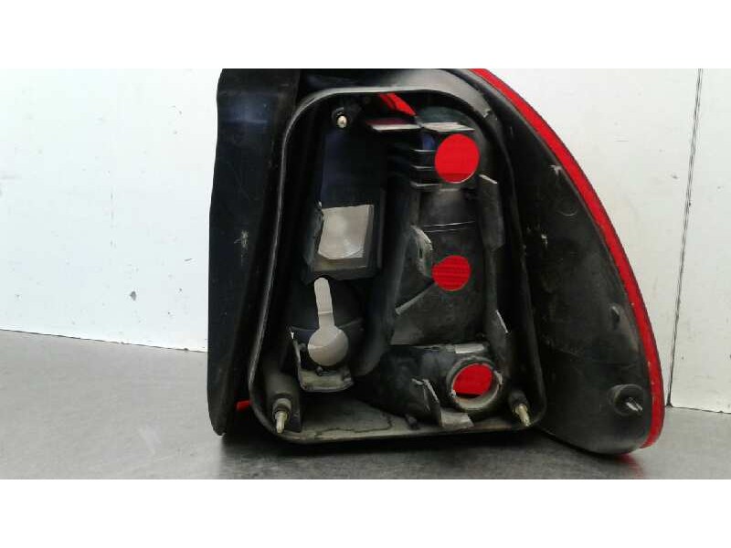 Recambio de piloto trasero izquierdo para mg rover serie 400 (rt) 420 sdi (4-ptas.) referencia OEM IAM XFB101010  