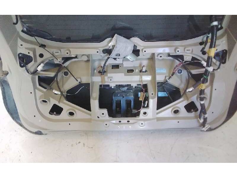 Recambio de porton trasero para nissan x-trail (t32) 360 referencia OEM IAM   
