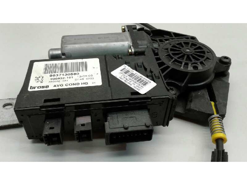 Recambio de elevalunas delantero izquierdo para peugeot 307 break / sw (s1) break xs referencia OEM IAM 9221K0  