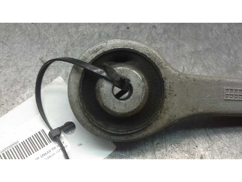 Recambio de brazo suspension superior delantero derecho para audi a4 avant (8e) 2.0 t fsi referencia OEM IAM   