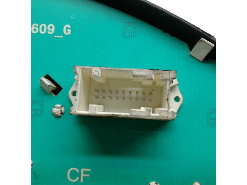 Recambio de cuadro instrumentos para peugeot 407 referencia OEM IAM 9658138280  