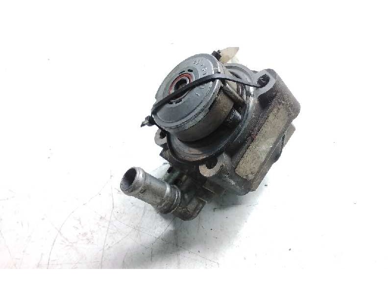 Recambio de bomba servodireccion para opel vectra b berlina 2.0 dti referencia OEM IAM   