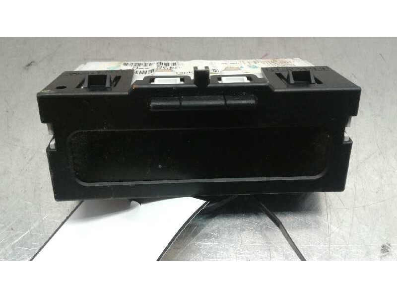 Recambio de pantalla multifuncion para renault megane ii berlina 5p authentique referencia OEM IAM   