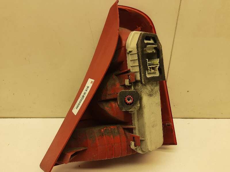 Recambio de piloto trasero izquierdo para renault clio ii fase ii (b/cb0) authentique referencia OEM IAM   