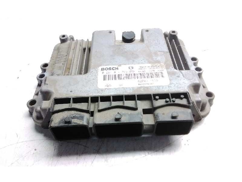 Recambio de centralita motor uce para renault laguna ii grandtour (kg0) dynamique referencia OEM IAM 0281011723  