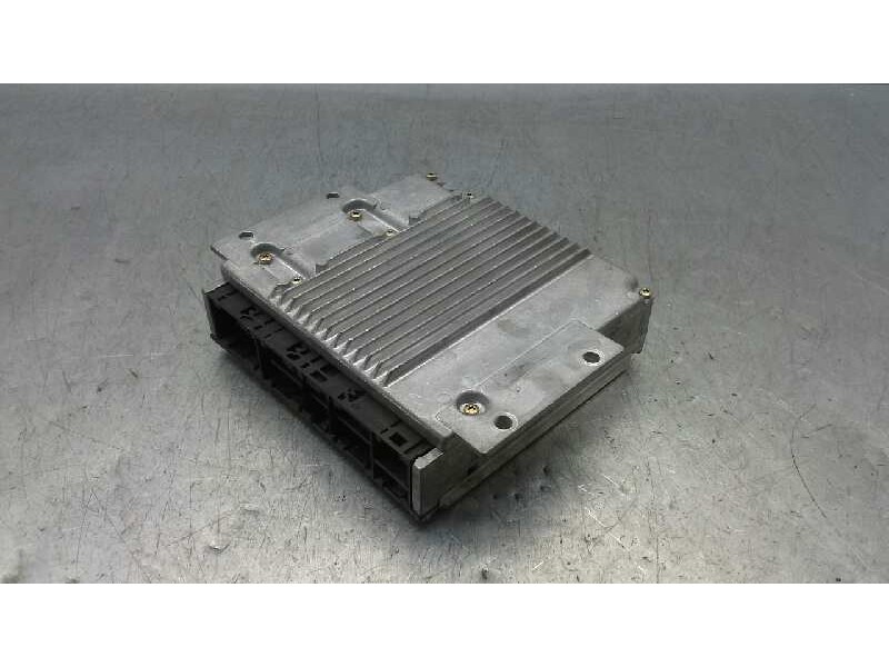 Recambio de centralita motor uce para mercedes clase clk (w208) coupe 200 (208.335) referencia OEM IAM 0261204883 A0235458432 