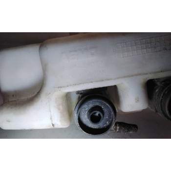 Recambio de deposito limpia para mazda premacy (cp) active (74kw) referencia OEM IAM 860142077  