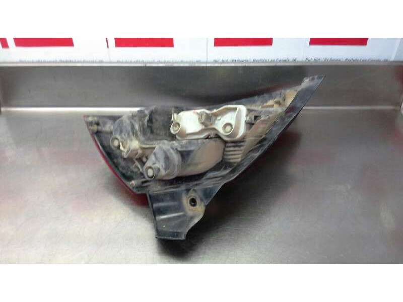 Recambio de piloto trasero izquierdo para renault megane ii berlina 3p confort expression referencia OEM IAM   