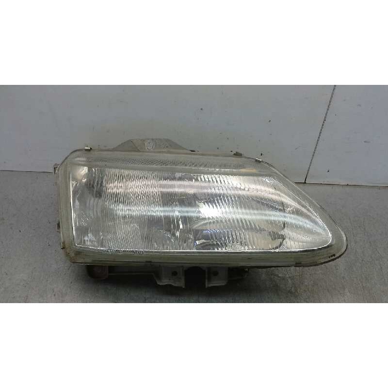 Recambio de faro derecho para renault laguna (b56) 1.8 rn (b56b) referencia OEM IAM 7701038262  