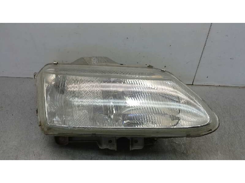 Recambio de faro derecho para renault laguna (b56) 1.8 rn (b56b) referencia OEM IAM 7701038262  