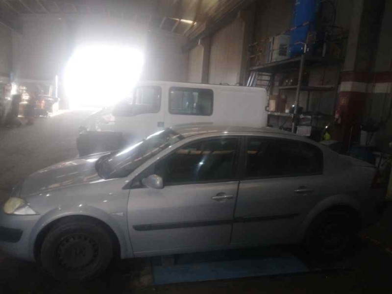 renault megane ii classic berlina del año 2004