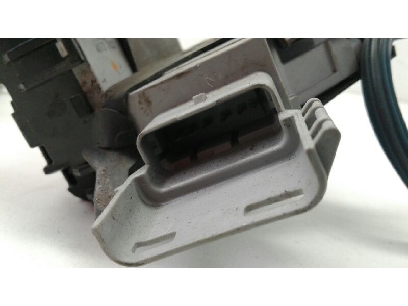 Recambio de cerradura puerta trasera derecha para citroen c4 berlina cool referencia OEM IAM 9686733780  