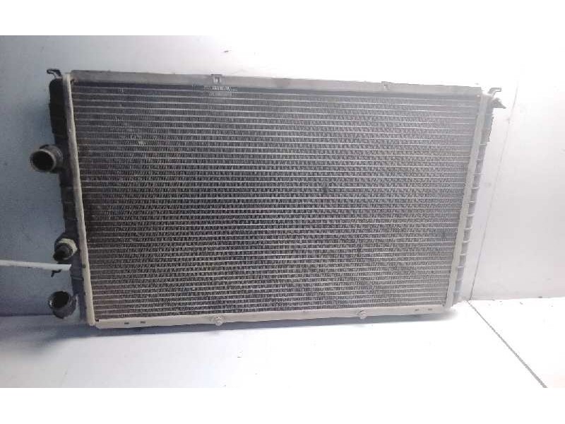 Recambio de radiador agua para renault trafic (desde 5.89) 1.9 diesel referencia OEM IAM 7700311107  