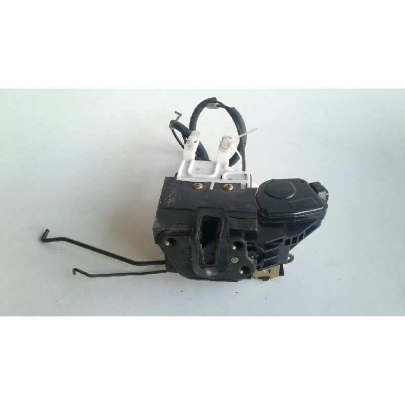 Recambio de cerradura puerta delantera izquierda para hyundai santa fe (sm) 2.0 crdi vgt comfort referencia OEM IAM 8131026021  