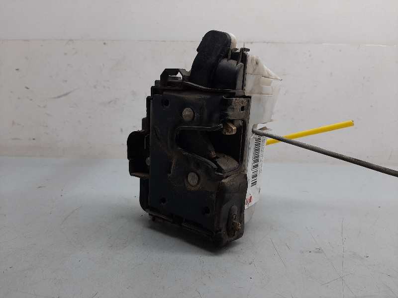 Recambio de cerradura puerta trasera izquierda para volkswagen polo (9n1) 1.4 16v referencia OEM IAM   