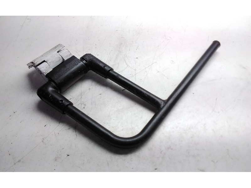 Recambio de soporte retrovisor para mercedes vario (tw2) bm 668 / 670 referencia OEM IAM   