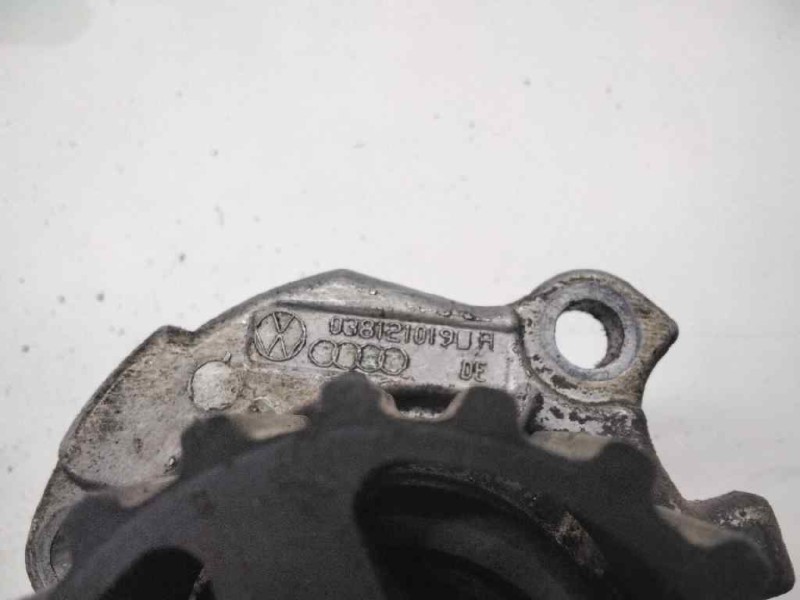 Recambio de bomba agua para seat ibiza (6k1) 1.9 sdi referencia OEM IAM 038121019A  