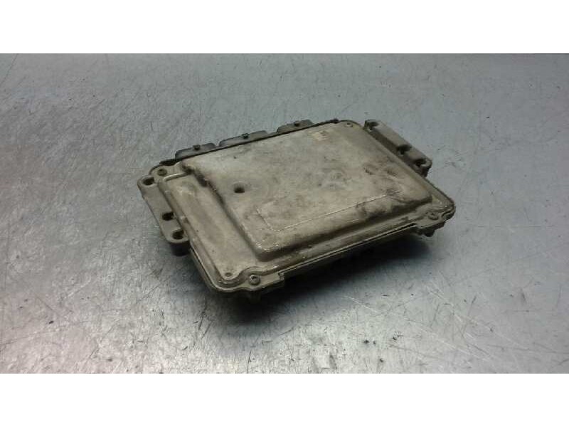 Recambio de centralita motor uce para renault master ii phase 2 caja cerrada l1h2 caja cerrada, techo elevado, 3,3 to referencia