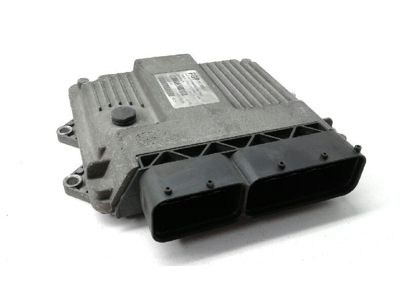 Recambio de centralita motor uce para fiat punto berlina (188) 1.3 16v multijet feel referencia OEM IAM 0055195817  
