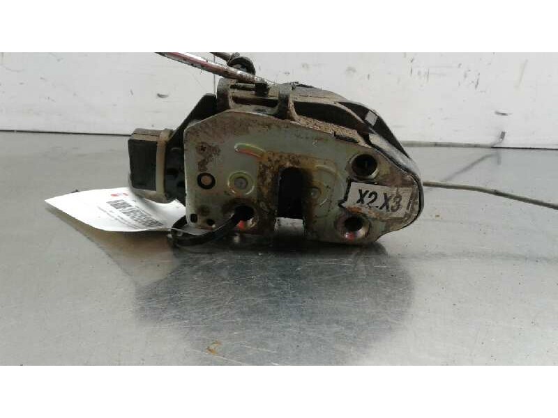 Recambio de cerradura puerta delantera izquierda para kia shuma ii 1.6 ls 4 berlina referencia OEM IAM 0K2N359310A  