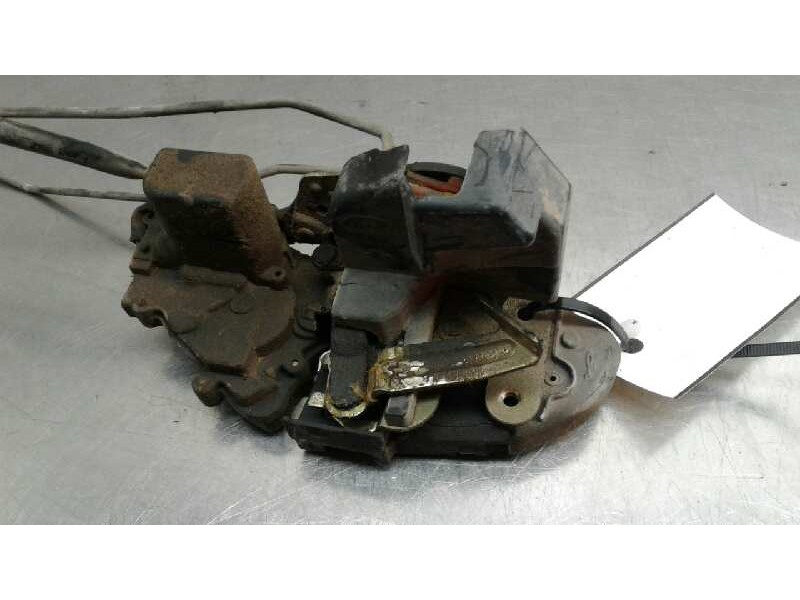 Recambio de cerradura puerta trasera izquierda para kia shuma ii 1.6 ls 4 berlina referencia OEM IAM 0K2N273310  
