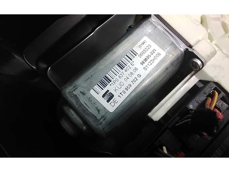 Recambio de elevalunas delantero derecho para seat leon (1p1) stylance / style referencia OEM IAM 1P0837402E  