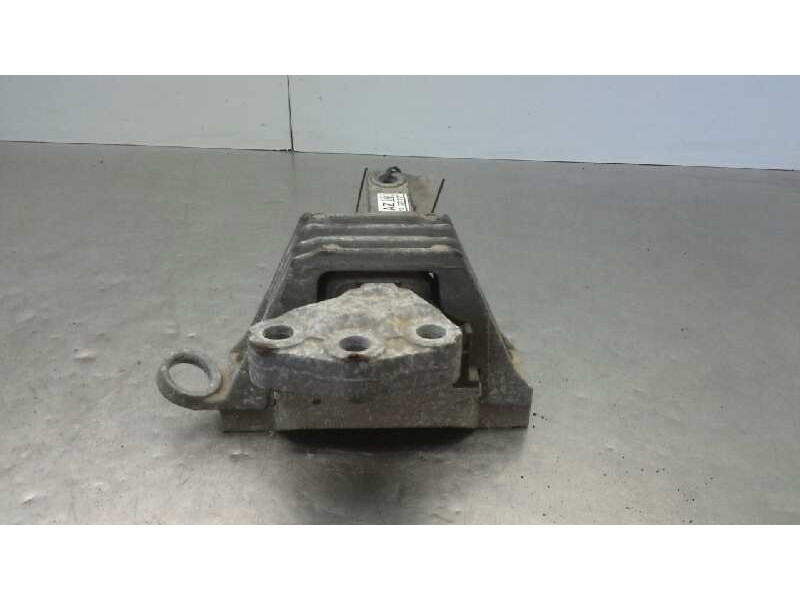Recambio de soporte motor derecho superior para opel insignia berlina selective referencia OEM IAM 13227717  