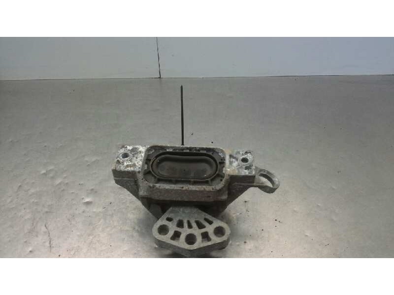 Recambio de soporte motor derecho superior para opel insignia berlina selective referencia OEM IAM 13227717  