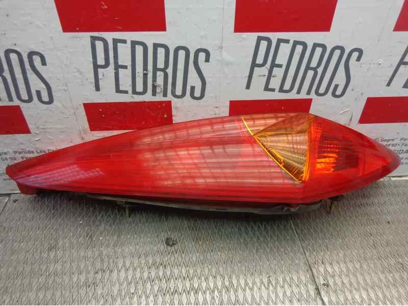 Recambio de piloto trasero izquierdo para fiat punto berlina (188) 1.9 d elx (i) referencia OEM IAM 0046523770  