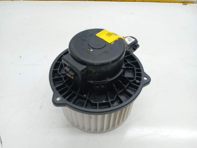 Recambio de motor calefaccion para kia xceed (cd) 1.0 t-gdi referencia OEM IAM EB1D1NXJAA  