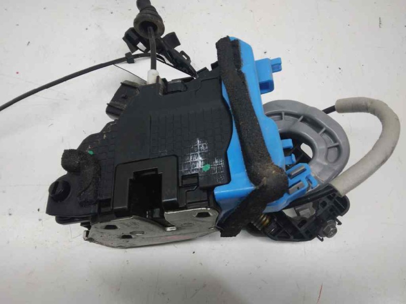 Recambio de cerradura puerta trasera derecha para kia cee´d concept referencia OEM IAM 81420A2300  