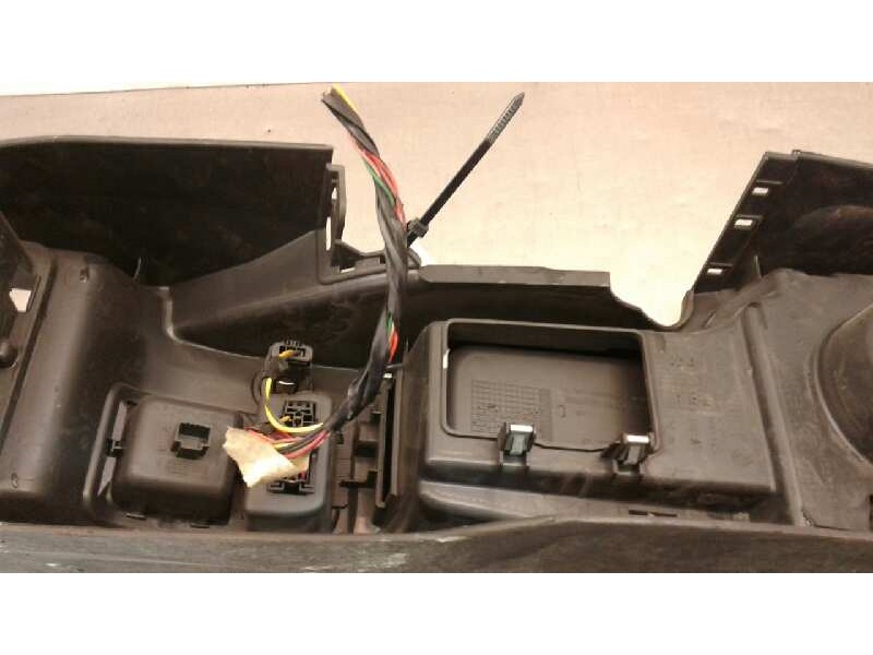 Recambio de consola central para renault kangoo profesional referencia OEM IAM 969269953R  