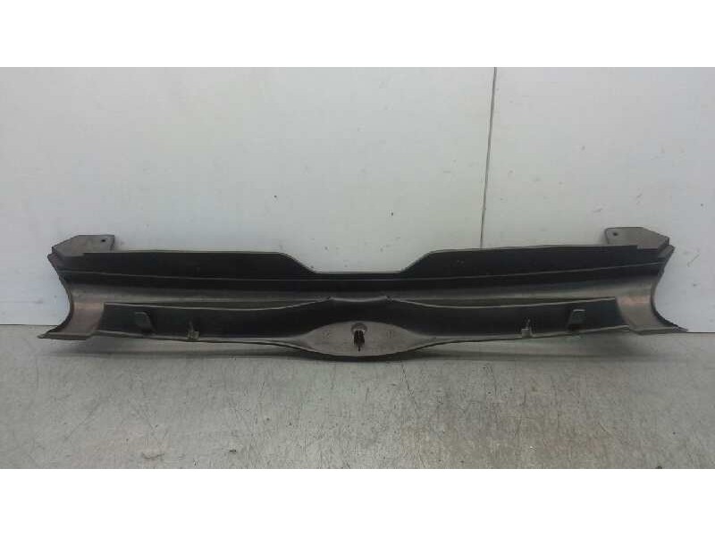 Recambio de rejilla delantera para ford mondeo berlina (gd) ambiente referencia OEM IAM 1087556  