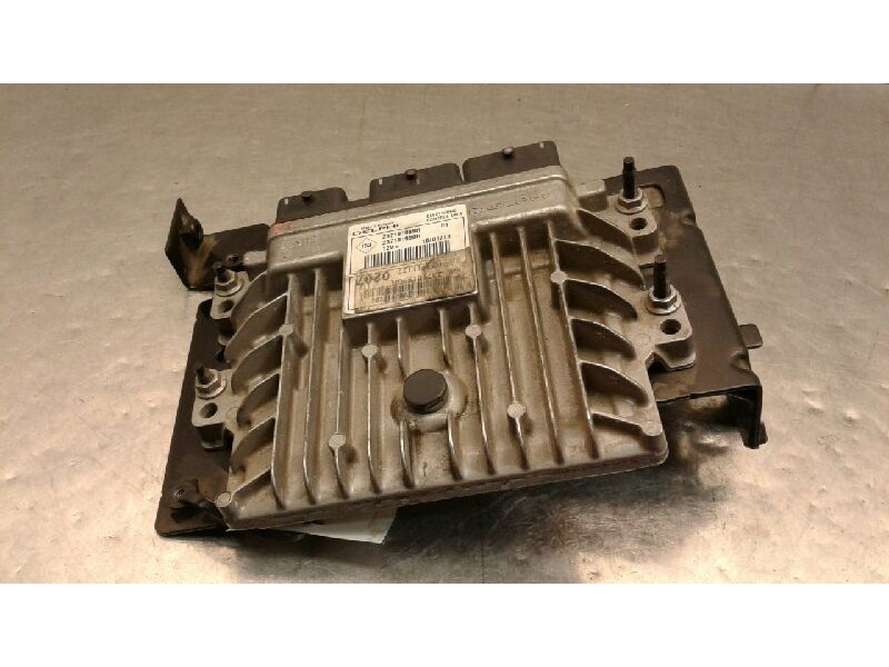 Recambio de centralita motor uce para renault kangoo profesional referencia OEM IAM 237101990R  