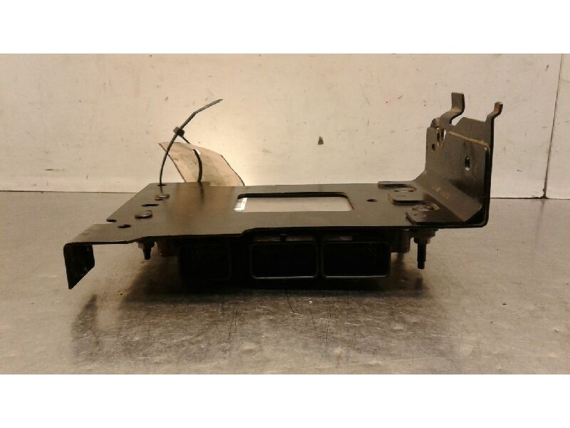 Recambio de centralita motor uce para renault kangoo profesional referencia OEM IAM 237101990R  