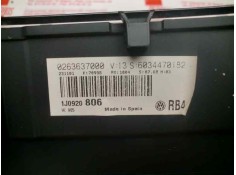 Recambio de cuadro instrumentos para volkswagen golf iv berlina (1j1) 1.4 16v referencia OEM IAM 1J0920806 VOLKSWAGEN  2