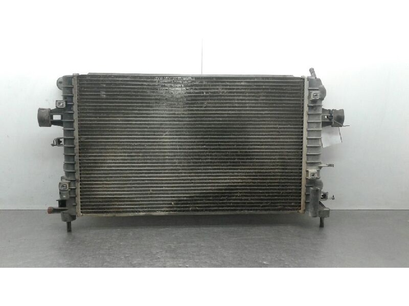 Recambio de radiador agua para opel astra h berlina cosmo referencia OEM IAM   