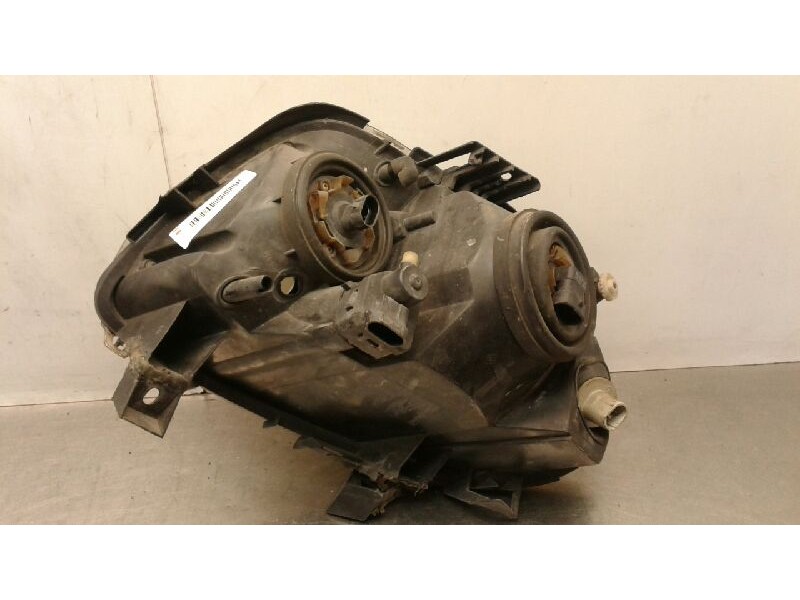 Recambio de faro derecho para renault clio ii fase i (b/cbo) 1.2 16v alize referencia OEM IAM   