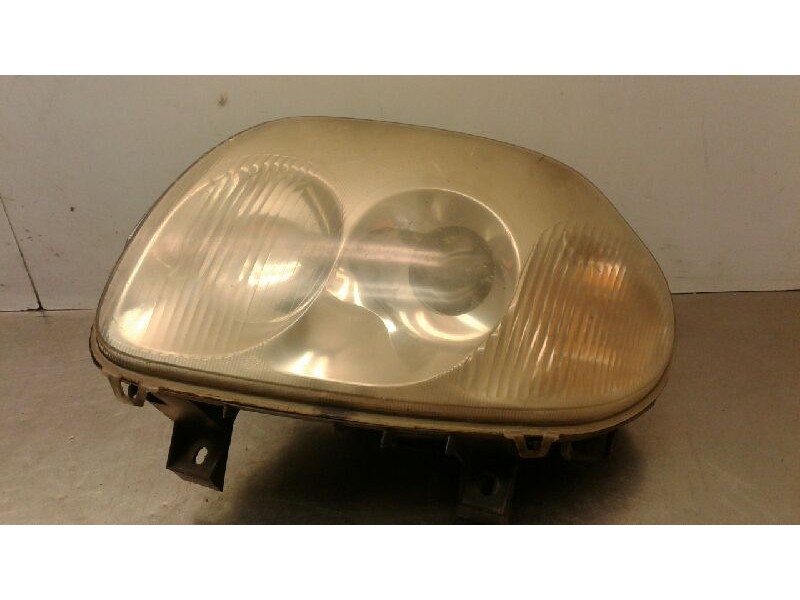 Recambio de faro izquierdo para renault clio ii fase i (b/cbo) 1.2 16v alize referencia OEM IAM   