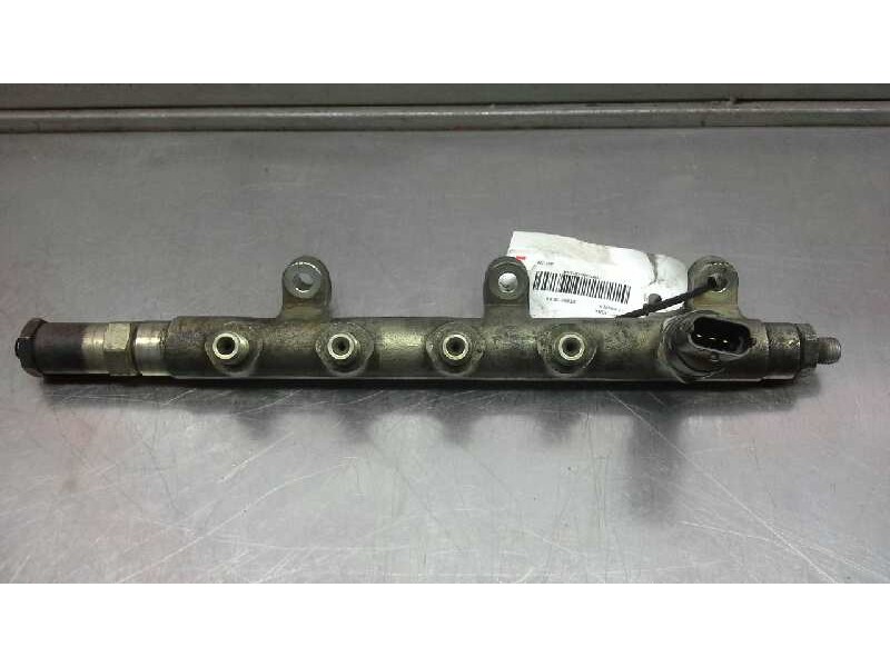 Recambio de rampa inyectora para renault master desde ´98 2.2 diesel referencia OEM IAM 8200023961  