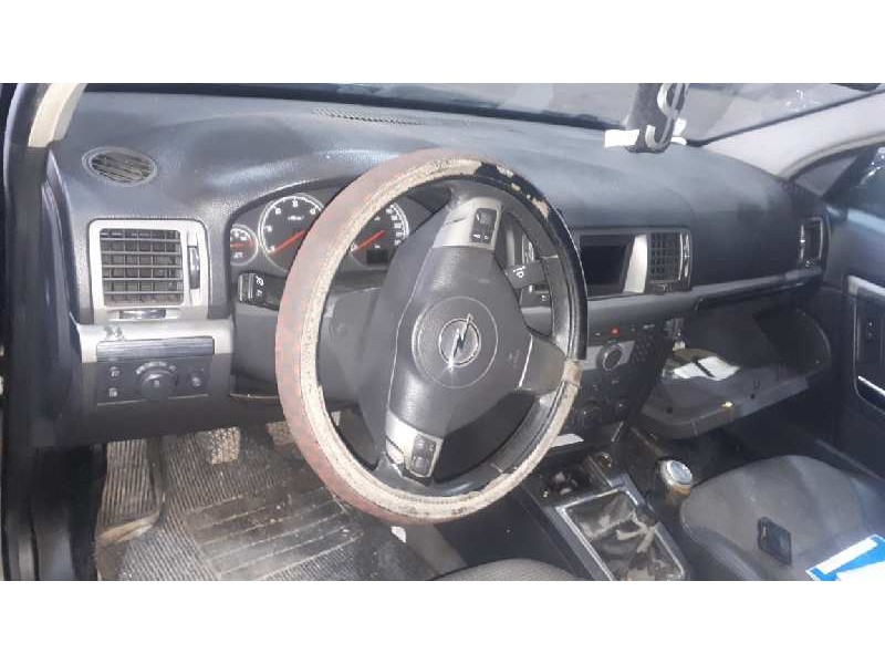 opel vectra c berlina del año 2006