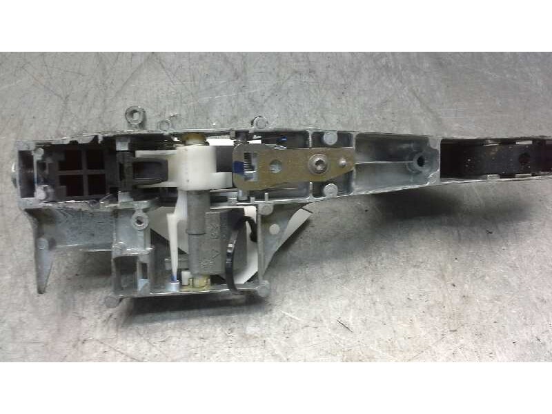Recambio de maneta exterior delantera derecha para peugeot 2008 (--.2013) allure referencia OEM IAM 9101GH  